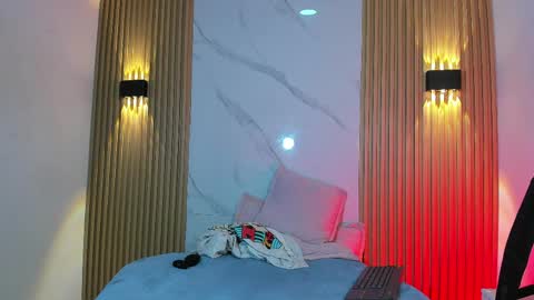 jeus_stanley online show from May 2, 4:51 am