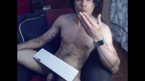 Snapshot of jffer_slhom chatting on September 28, 2:37 pm jffer_slhom online show from September 28, 2:37 pm
