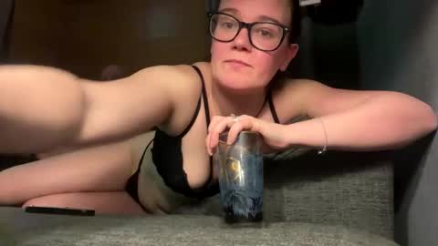 jg0907 online show from February 11, 9:25 pm