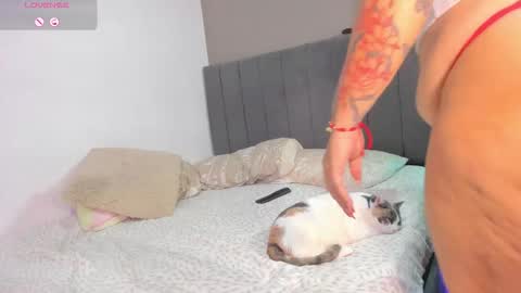 jhackelin  My independent account online show from October 13, 11:18 pm