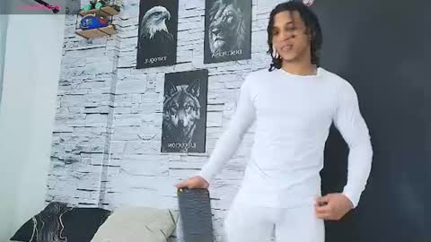 jhay_wheeler777 online show from June 19, 3:12 am