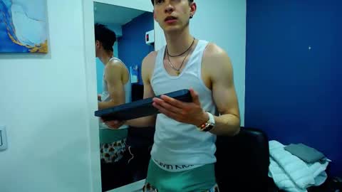 Jheampiero online show from October 31, 2:50 pm