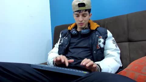 Jheampiero online show from February 2, 9:11 pm