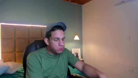 Jheider R. online show from September 12, 12:29 pm