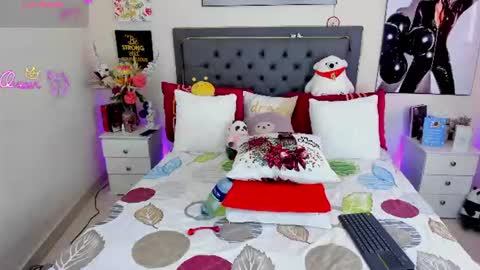  Candy  online show from July 4, 7:50 pm