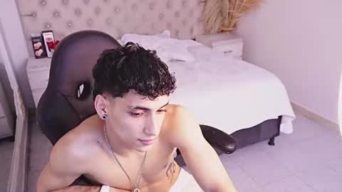 jhoanleandro online show from June 19, 9:15 am