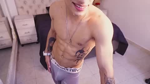 jhoanleandro online show from July 7, 7:23 am