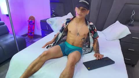Snapshot of jhoanleandro chatting on February 8, 7:37 am jhoanleandro online show from February 8, 7:37 am