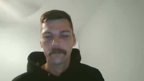 jholls online show from March 10, 1:01 am