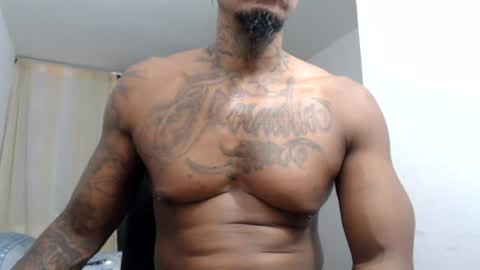 Jhon Tomson online show from August 3, 12:23 am