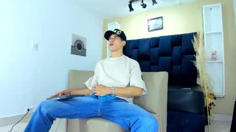 Snapshot of jhonn_rhyss chatting on September 30, 2:22 am Jhon online show from September 30, 2:22 am