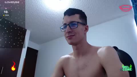 Jhonny independent model online show from March 9, 8:21 pm