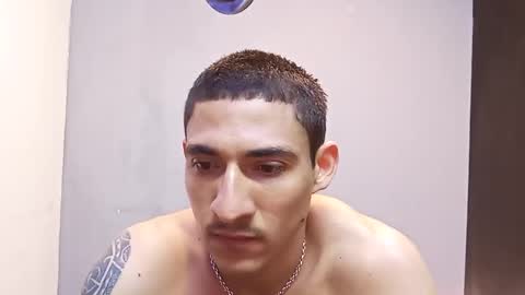 jhonny_thes28 online show from March 1, 12:26 am