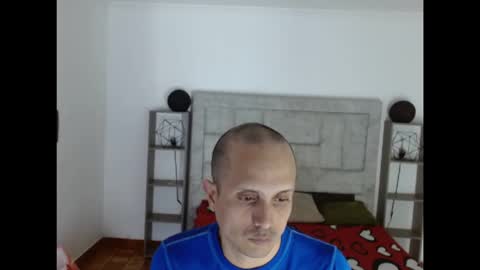 jhontorres018 online show from March 23, 7:41 pm