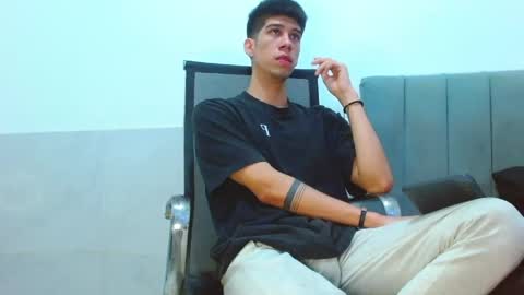 jhony_sex3 online show from May 1, 3:11 am