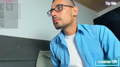 Jhony Alzate online show from June 17, 1:54 am