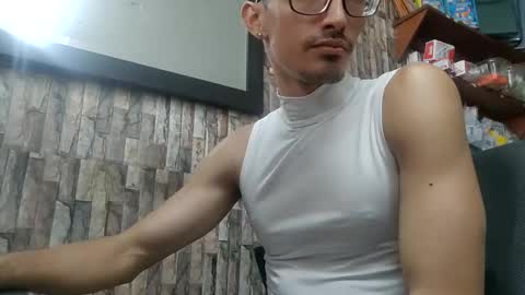 Jhosuamoore  online show from May 16, 2:38 pm