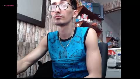 jhosuamoore2 online show from May 15, 9:55 pm