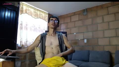 jhosuamoore2 online show from April 29, 3:17 pm