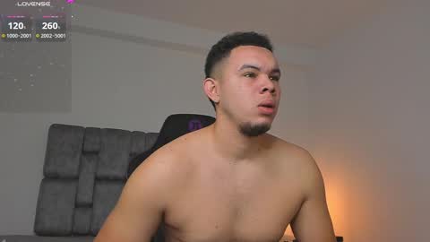 Jhonatan80  online show from November 18, 7:00 am