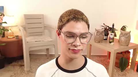 Jhuan Nhez online show from October 29, 7:25 pm