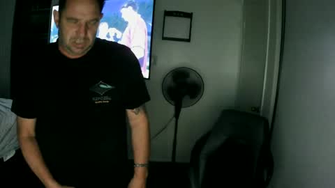 jiggity73 online show from June 17, 2:49 am