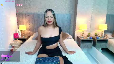 Jimena Salazar online show from July 12, 8:12 pm