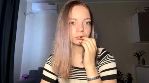 Steff online show from October 31, 7:42 am