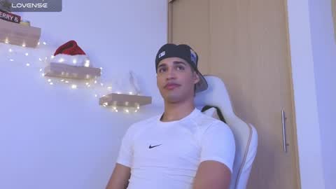 Jimmy Leeh online show from January 6, 10:47 pm