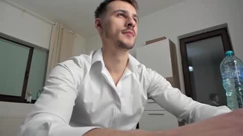 AlphaJimmy online show from October 17, 4:33 pm