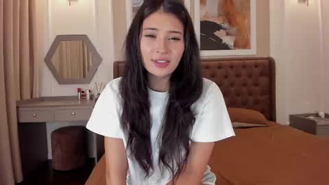 Jina meow online show from June 25, 3:47 am