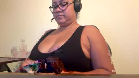 Snapshot of jiselledd chatting on September 24, 5:19 pm jiselledd online show from September 24, 5:19 pm