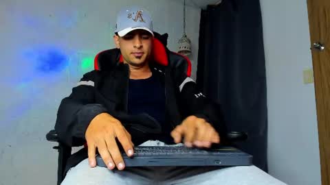 IGJmortton online show from July 24, 8:33 am