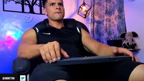 IGJmortton online show from March 9, 9:03 pm