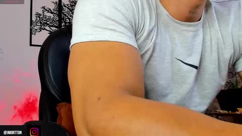 IGJmortton online show from February 13, 2:31 pm