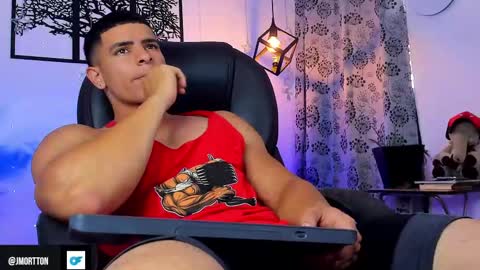 IGJmortton online show from March 3, 12:39 pm