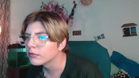 Nick online show from March 12, 1:14 am