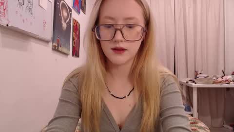 joan_kiss online show from November 8, 7:39 pm