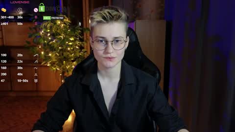 J online show from March 27, 8:32 pm