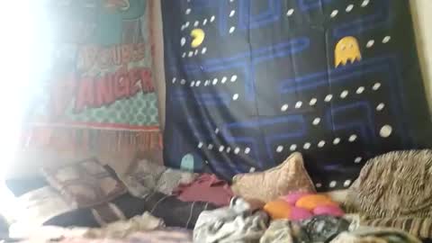 JoanieluvschachiTrans-Girl online show from March 28, 5:25 pm