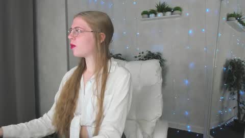 joann_shermann online show from October 23, 1:51 am