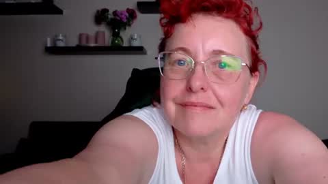 Joanna and Greg online show from June 28, 1:18 pm