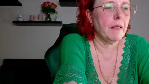 Joanna and Greg online show from June 22, 2:46 pm
