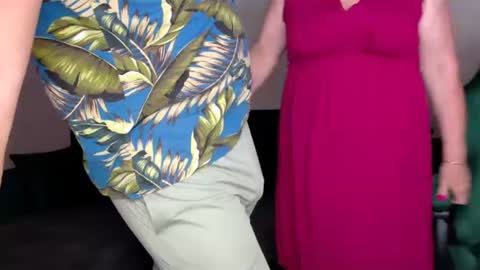 Joanna and Greg online show from July 11, 10:51 am