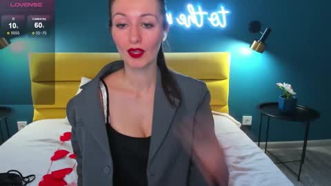 Joan online show from February 3, 2:53 am