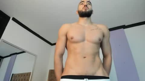JOAO BATISTA online show from July 28, 9:47 pm