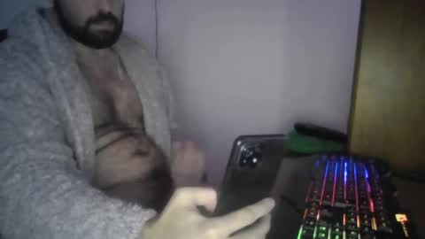 joaodias_18 online show from January 4, 11:17 pm