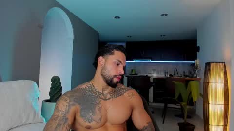 joe_esthetic online show from February 25, 10:53 pm