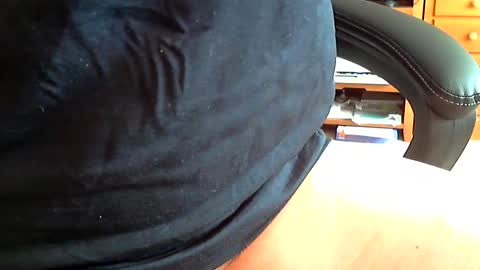 joebutler6970 online show from April 11, 7:07 pm