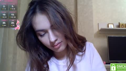 Jennifer online show from February 19, 8:41 pm